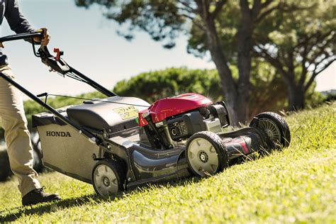 Honda Announces New Engines And Design Updates For Premium Hrx Lawn