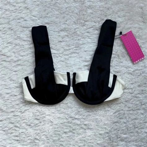 Oneone Swimwear Swim Nwt Oneone Swimwear Bikini Top Only Cape Amanda Black White Monochrome