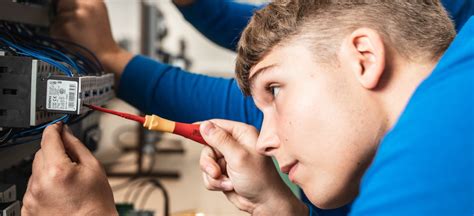 Alle Karrierem Glichkeiten Im Bereich Ausbildung Bei Emscher Lippe Energie