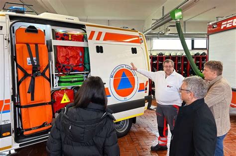 Drk Schluchsee Erh Lt Neues Einsatzfahrzeug Mit Ps Schluchsee