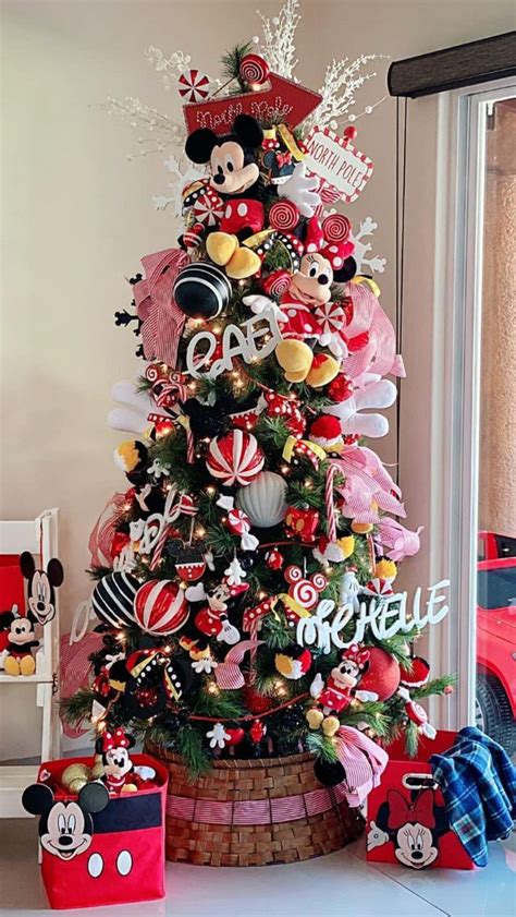 Pin By Janine Carolina Cr On Decoración Mickey Mouse Christmas Tree