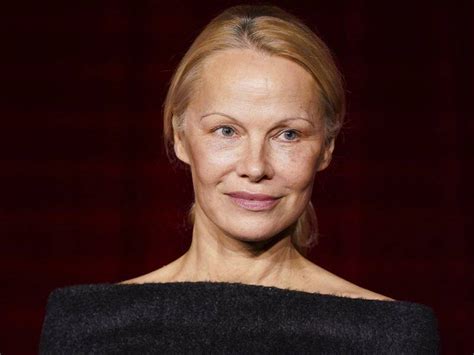 I Don T Like Being A Sex Symbol Says Pamela Anderson The Border Mail Wodonga VIC