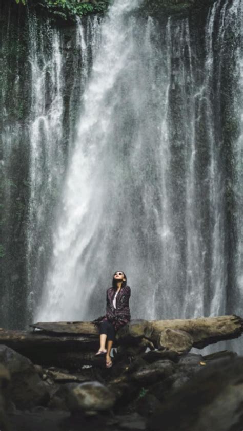 People at Waterfall | Waterfall wallpaper, Waterfall, Autumn trees