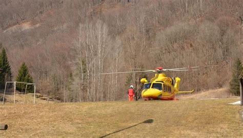 Trentino Precipita In Val Daone Bergamasca Travolta Da Sassi E