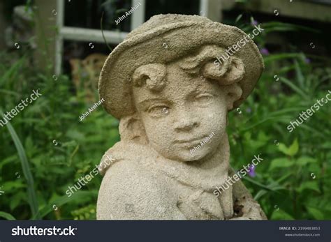 Creepy Statue Abandoned Garden Stock Photo 2199483853 | Shutterstock