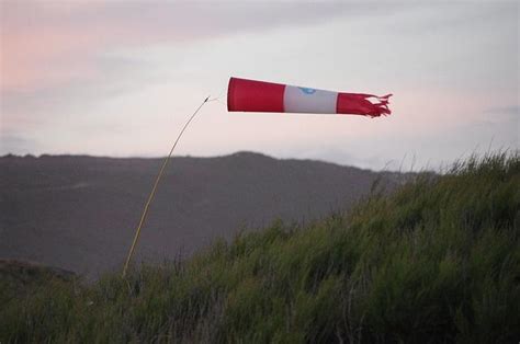 O Que é Um Anemoscope Ou Windsock