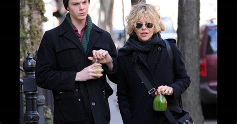 Meg Ryan Son Fils Jack 18 Ans Est Un Très Beau Jeune Homme