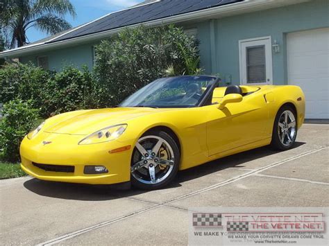 TheVetteNet.com - 2006 Corvette Convertible Velocity Yellow