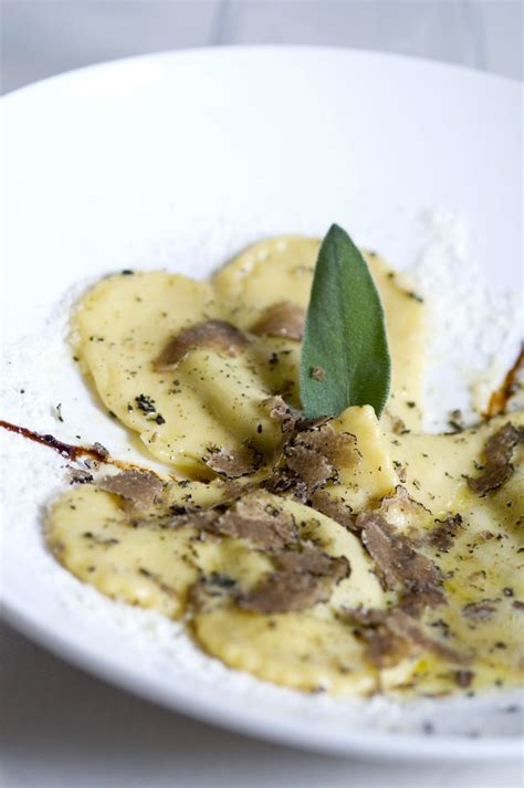 Recept Ravioli Met Salieboter En Porcini Njam