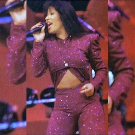 Selena Quintanilla Perez On Instagram “stunning Selenasiempreselenaselenaquintanil