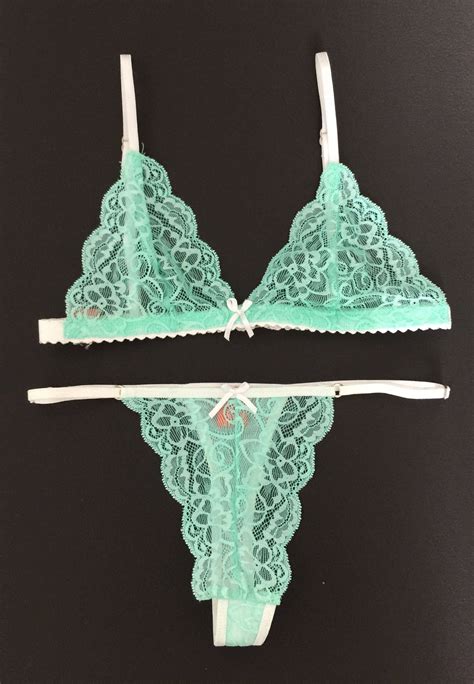 Delicate And Elegant Lace Lingerie Set With Thong Mint Green