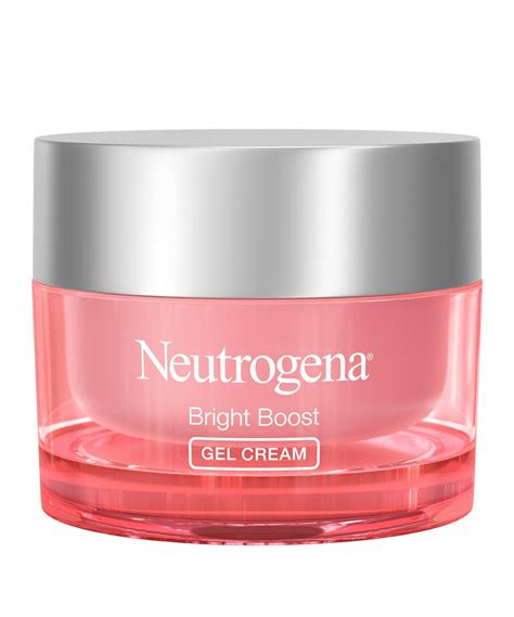 Bright Boost Illuminating Face Serum + Turmeric | NEUTROGENA®