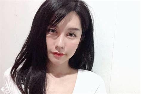 Hot Girl N V T N I Ti Ng M T Th I L M T Th T Khi N D N M Ng Ng H Nh B O Tri Th C