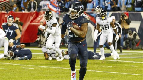 Derrick Henry Titans Rb Ties Record For Longest Run In Nfl History