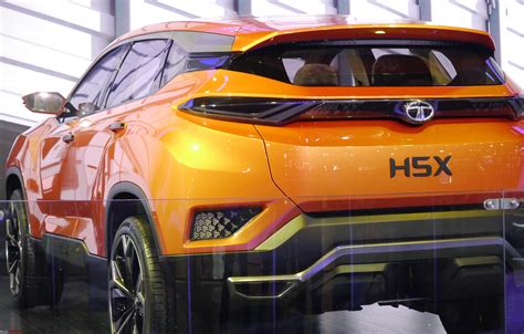 Tata H5X Concept @ Auto Expo 2018. Named Tata Harrier! EDIT: Launched ...