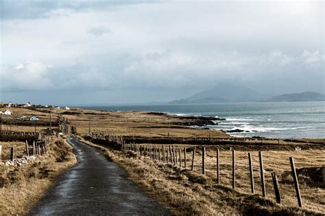 Clare Island Lighthouse – Celebrated Experiences