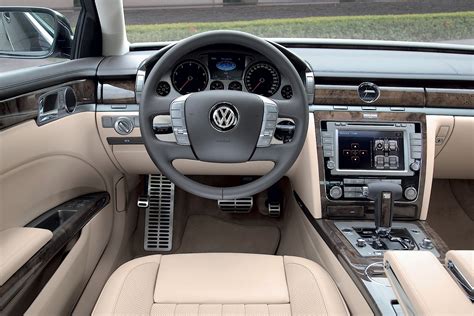 VOLKSWAGEN Phaeton Specs & Photos - 2010, 2011, 2012, 2013, 2014, 2015 ...