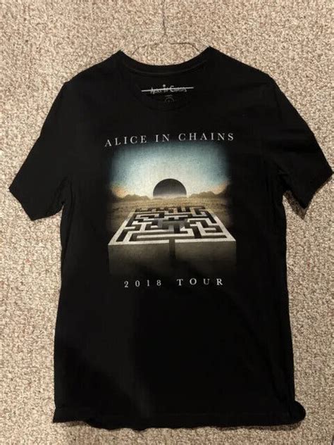 Alice In Chains 2018 Rainier Fog tour t-shirt - Walmart.com