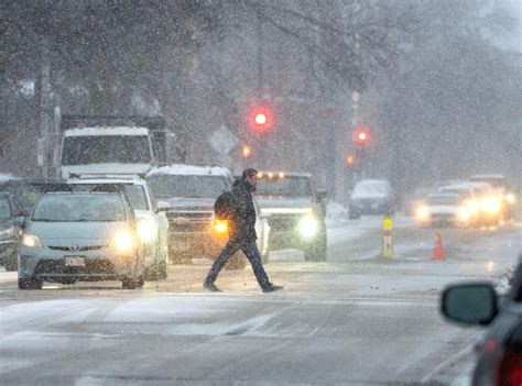 Bitter cold, light snow in Milwaukee weather forecast