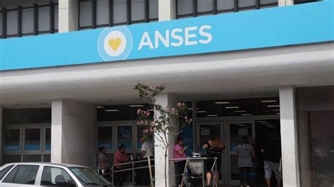 Beneficios ANSES cómo saber cuándo cobro la Ayuda Escolar