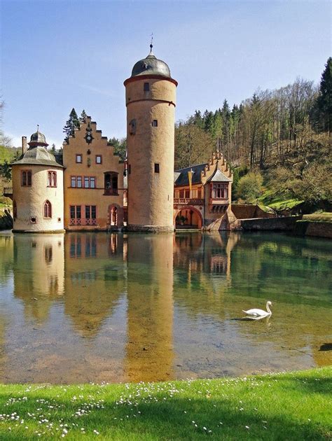 Europe S Most Famous Castles And Palaces Artofit