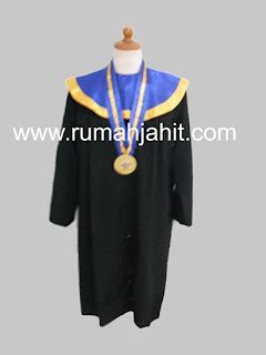 Baju Toga Wisuda Politeknik Krakatau Info Wisuda