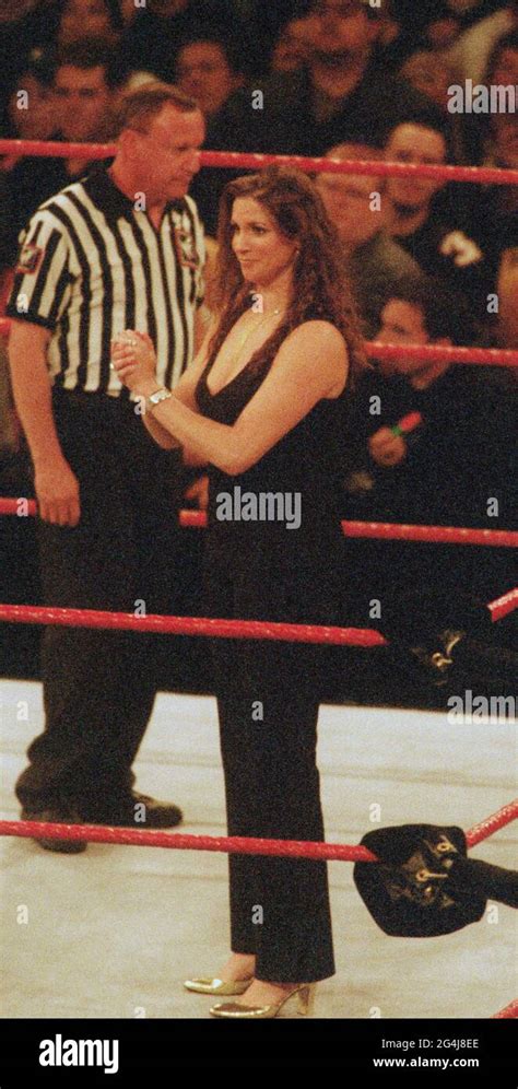 Stephanie Mcmahon Banque De Photographies Et Dimages à Haute Résolution Alamy