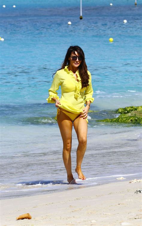 Lizzie Cundy In Yellow Bikini 04 GotCeleb