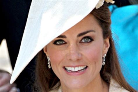 Kate Middleton claims fashion crown