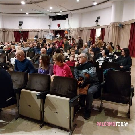 Da Donna A Donna Il Debutto Al Teatro Marcello Puglisi