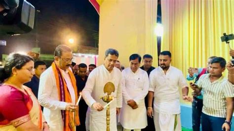 Tripura Cm Manik Saha Inaugurates 10 Durga Puja Pandals In Agartala Indiapost Newspaper