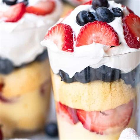 No Bake Mini Patriotic Trifles Red White Blue Dessert Sammy Approves