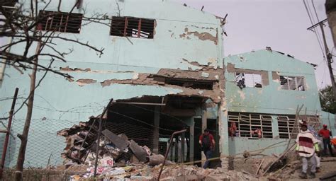 Colegio donde estudió Francia Márquez destruido por cilindro bomba en