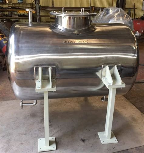 200 Liter Horizontal Stainless Steel Tanks At Rs 25000 Piece