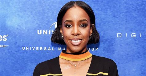 Kelly Rowland Kisses Her Husband In A Romantic New Photo As They