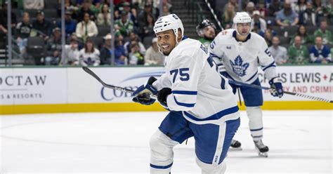 We Ve All Seen Some Crazy Comebacks Maple Leafs Ryan Reaves Puts