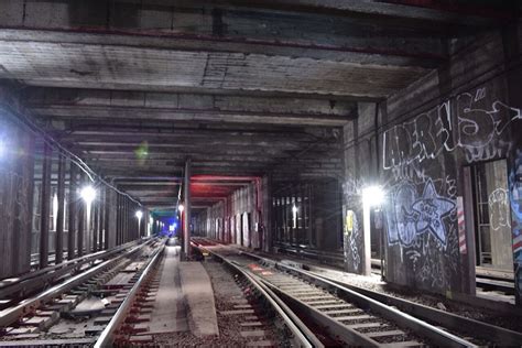 long exposure, NYC subway tunnel. : urbanexploration