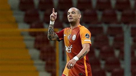 Sneijder den hakeme Türkçe tepki Galatasaray olunca Galatasaray