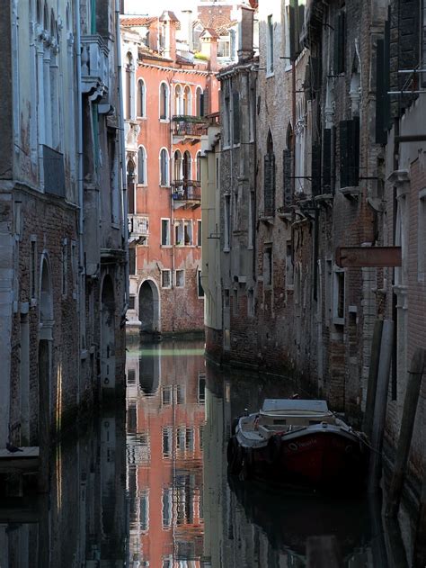 HD Wallpaper Venice Alley Boot Italy Gondola Water Reflection