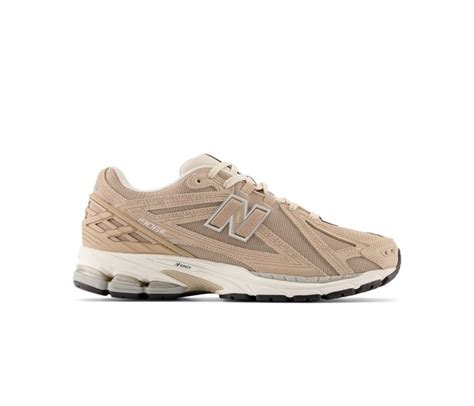 NEW BALANCE 1906R