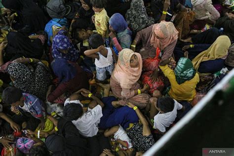 Pemindahan Pengungsi Rohingya Dari Pulau Weh Sabang ANTARA News