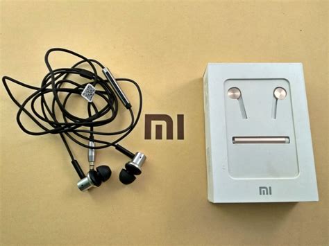 Xiaomi Quantie Piston Pro Piston Hybrid In Ear Earphones With Mic Mi