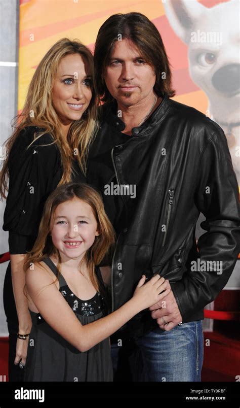 Leticia Cyrus And Noah Cyrus Hi Res Stock Photography And Images Alamy