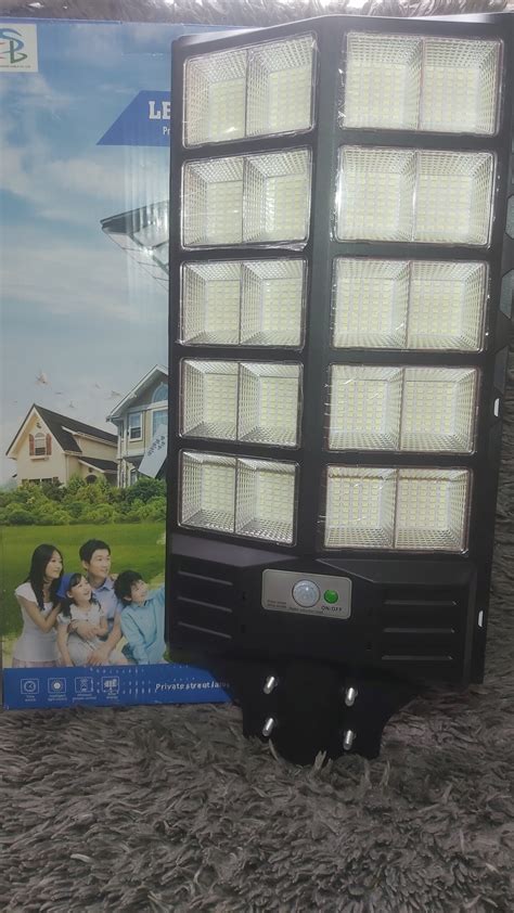 SCL 800W Solar Streetlights – Deqcue Space & Style