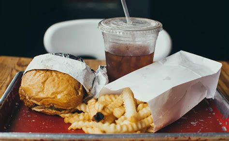 Dès le 1er janvier finis les emballages jetables dans les fast foods