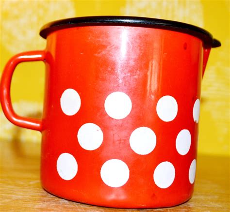 Vintage Enamel Measuring Cup Red White Dots 70s Retro Mid Century