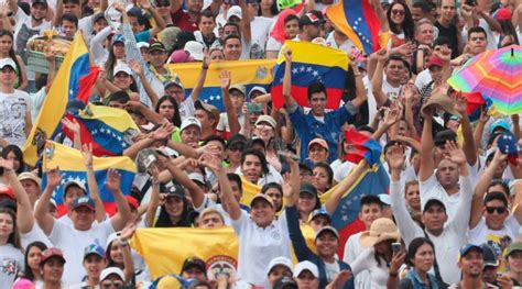 Muertos Y Graves Disturbios En La Entrada De La Ayuda Humanitaria A