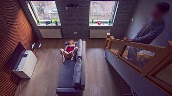 Mi compañero de cuarto me pilló masturbándome y continué mientras él miraba XVIDEOS