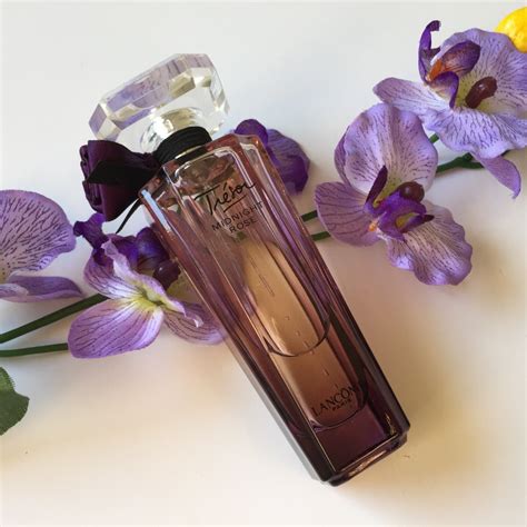 Lancome Tresor Midnight Rose Parfumero