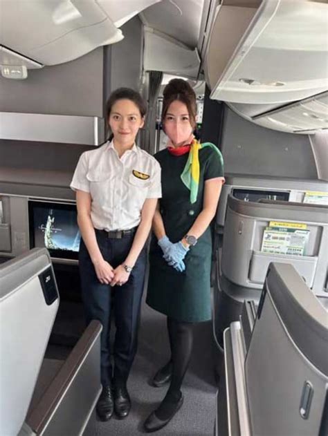 EVA Air Pilot Goes Viral On Social Media, Was Trainee Graduate For ...